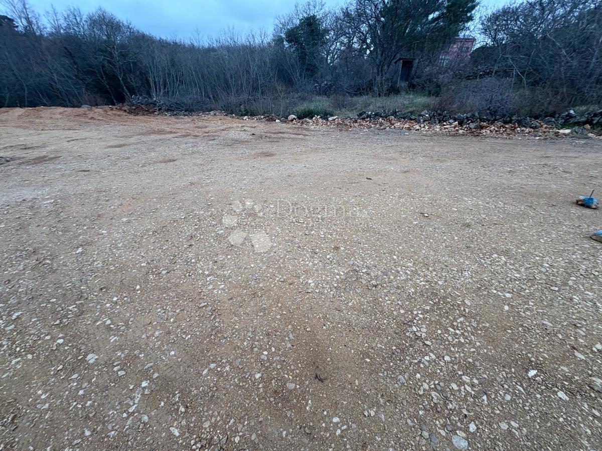 Terreno KRK, 196.000 €