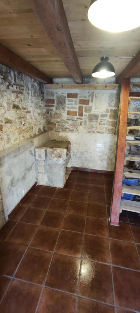 image 32