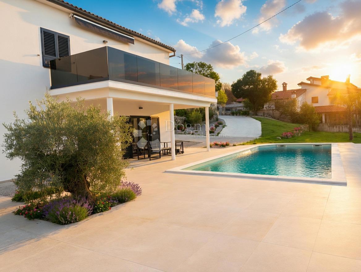 Casa KAŠTELIR - LABINCI, 625.000 €