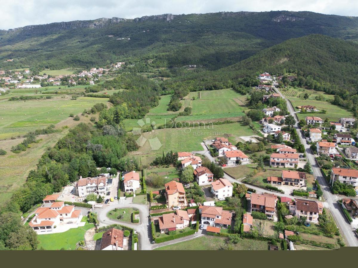 BUZET