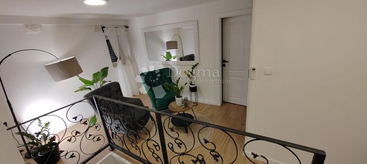 KAŠTEL STARI