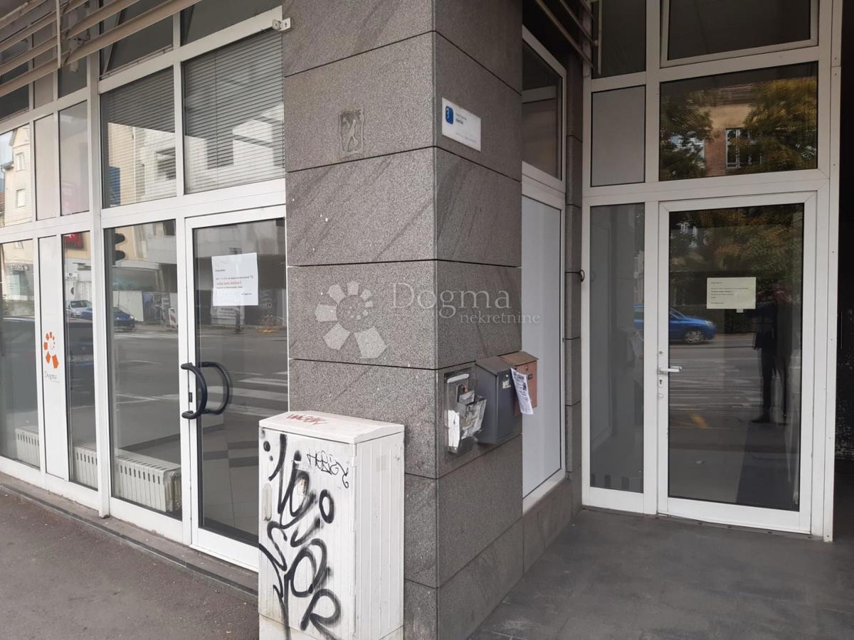Locale commerciale ZAGREB, 2.000 €