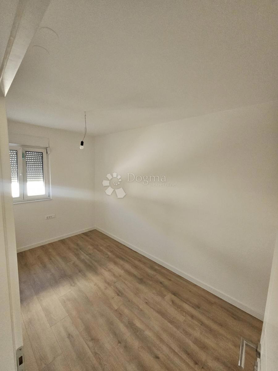 KAŠTEL SUĆURAC