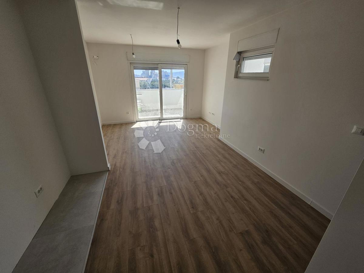 KAŠTEL SUĆURAC