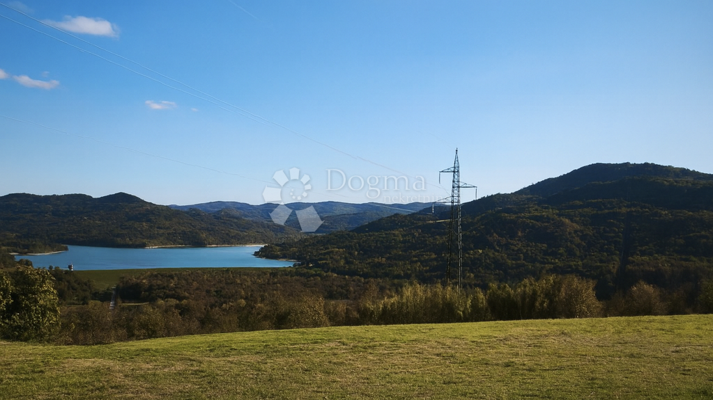 Участок BUZET, 65.000 €