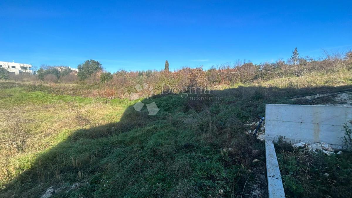 Terreno MARČANA, 56.500 €