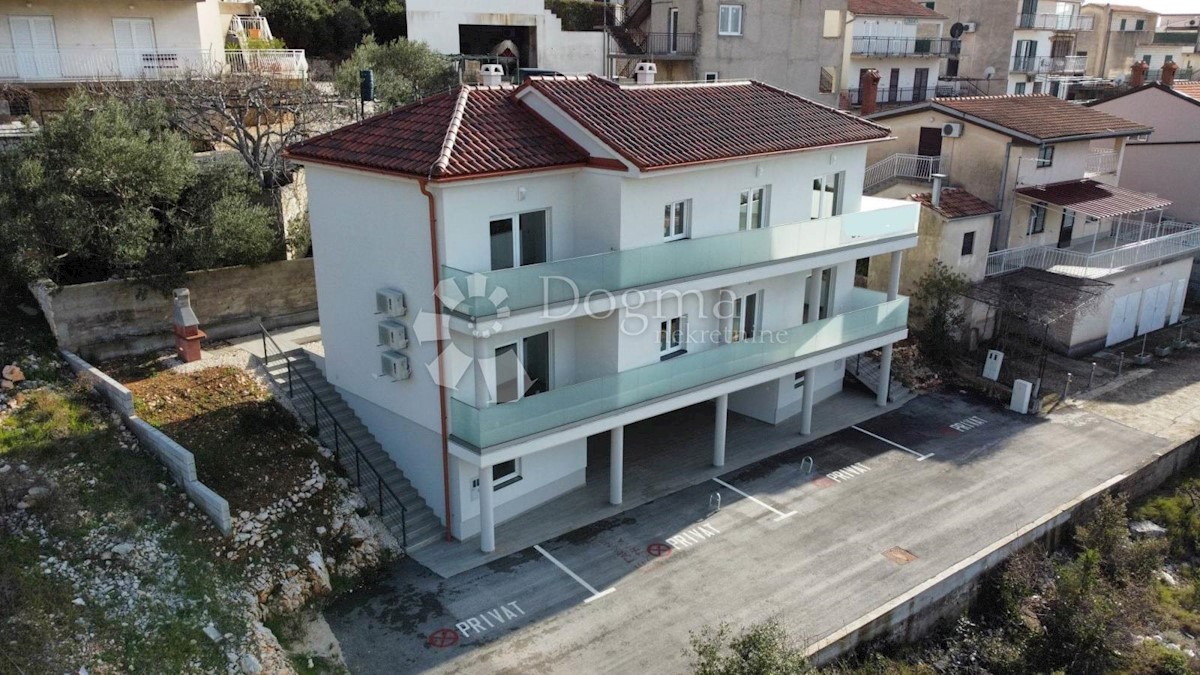 PRIMOŠTEN