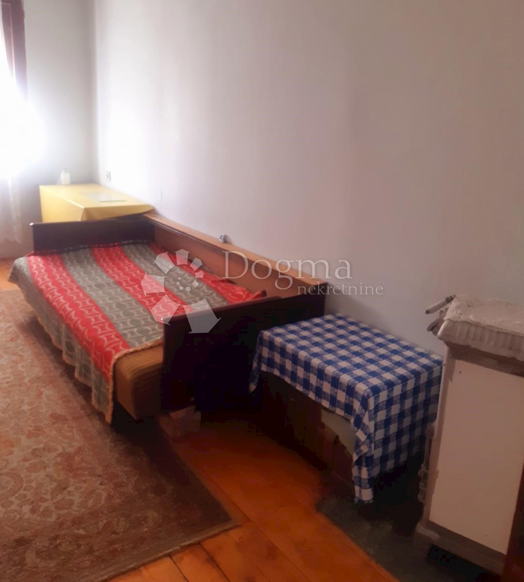 PLAŠKI