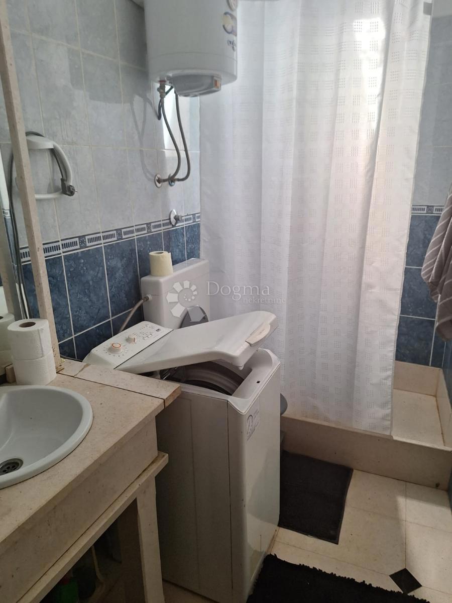 KAŠTEL NOVI