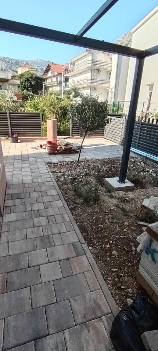 PODSTRANA
