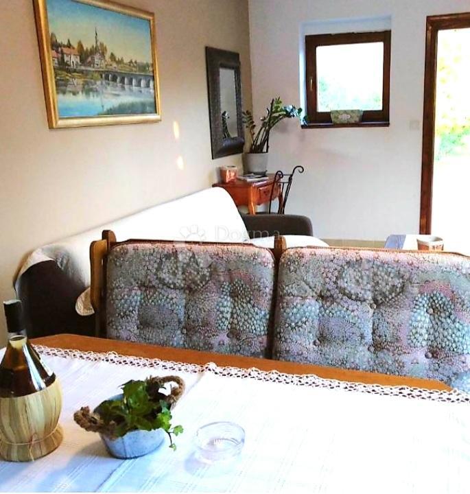 Appartamento OGULIN, 400 €