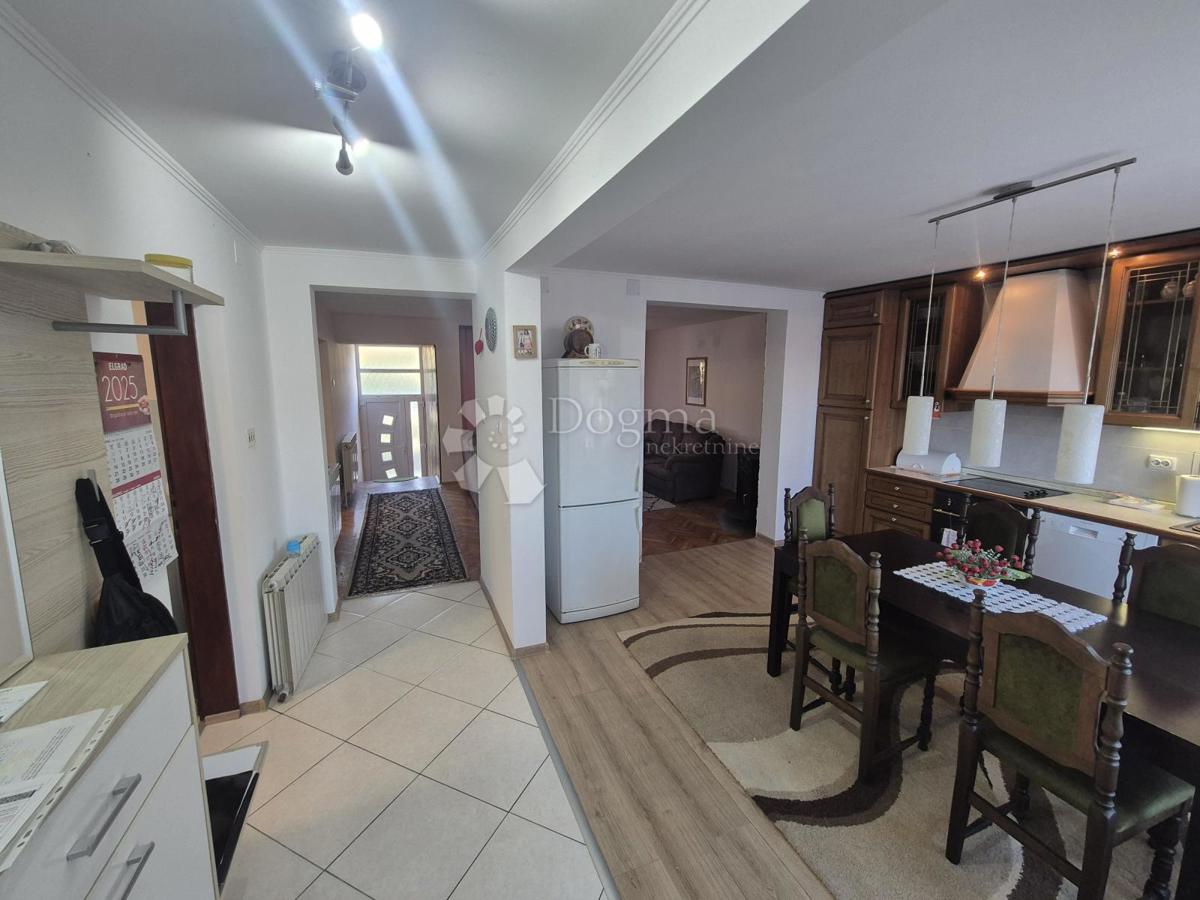 Дом KRALJEVEC NA SUTLI, 600 €