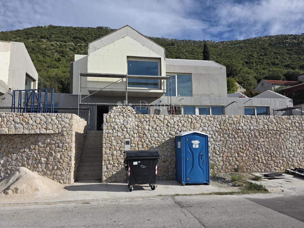 Дом KONAVLE, 725.000 €
