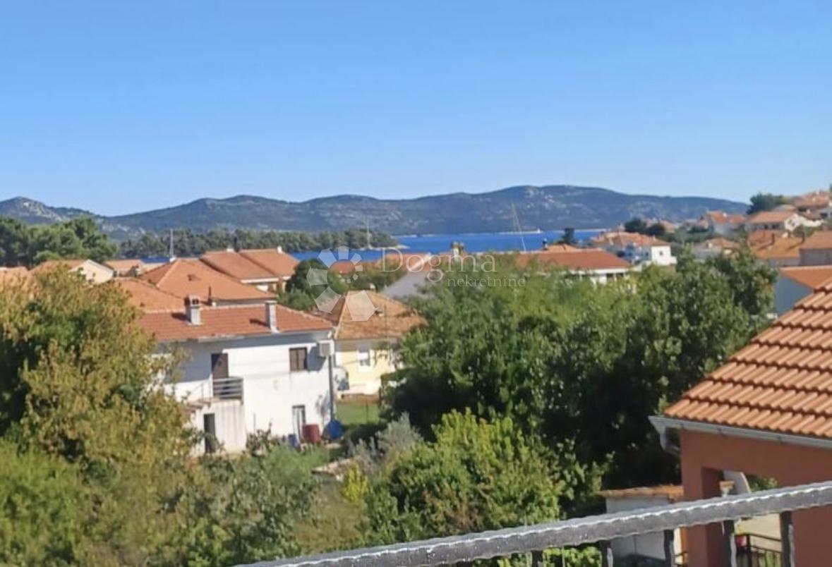 VELI IŽ