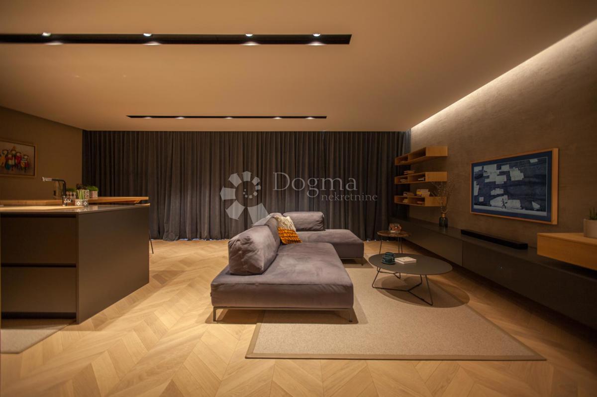 Appartamento NOVIGRAD, 520.000 €