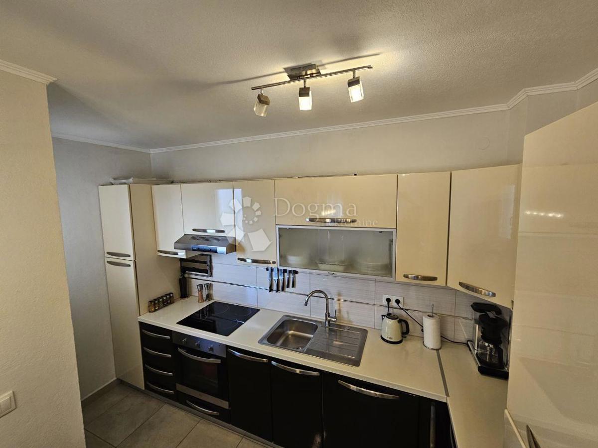 Appartamento ČIOVO, 185.000 €