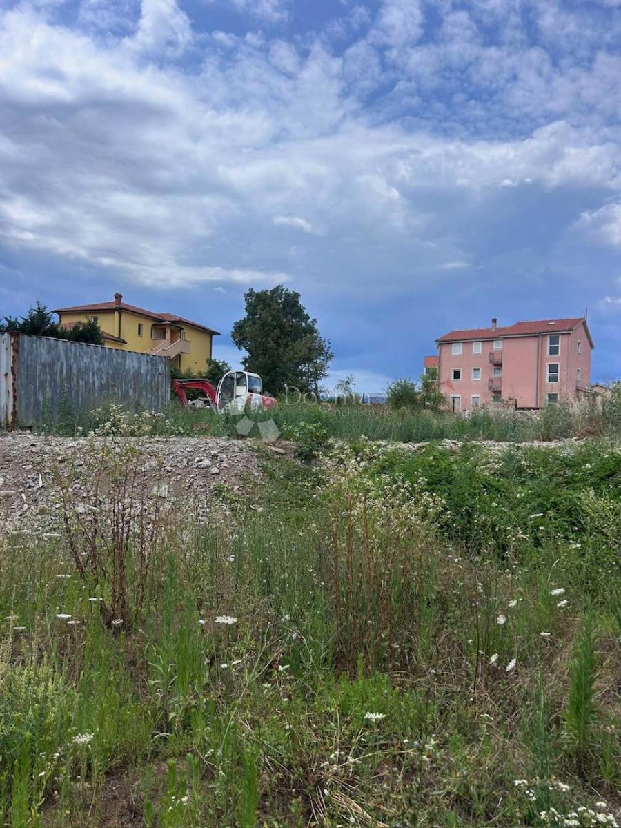 Участок VIŠKOVO, 300.000 €