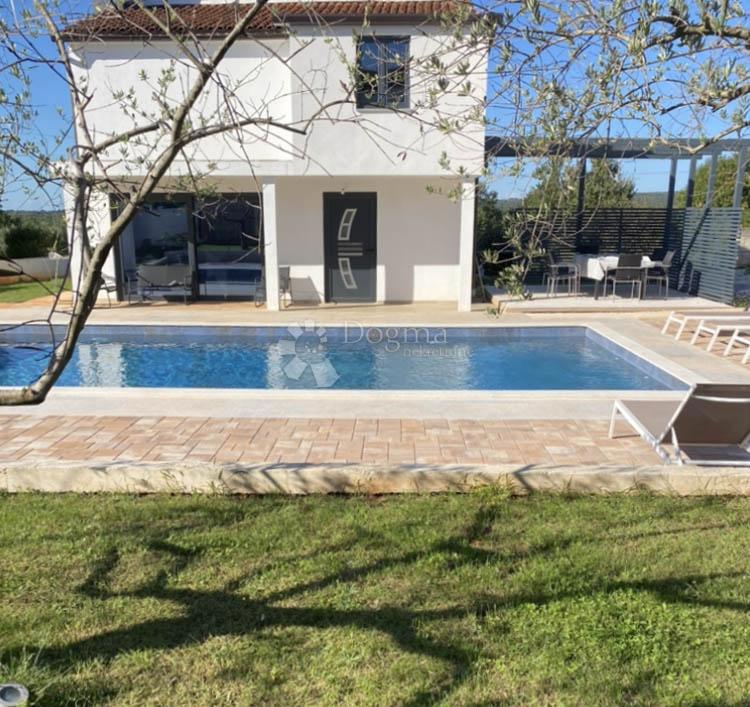 Дом POREČ, 550.000 €