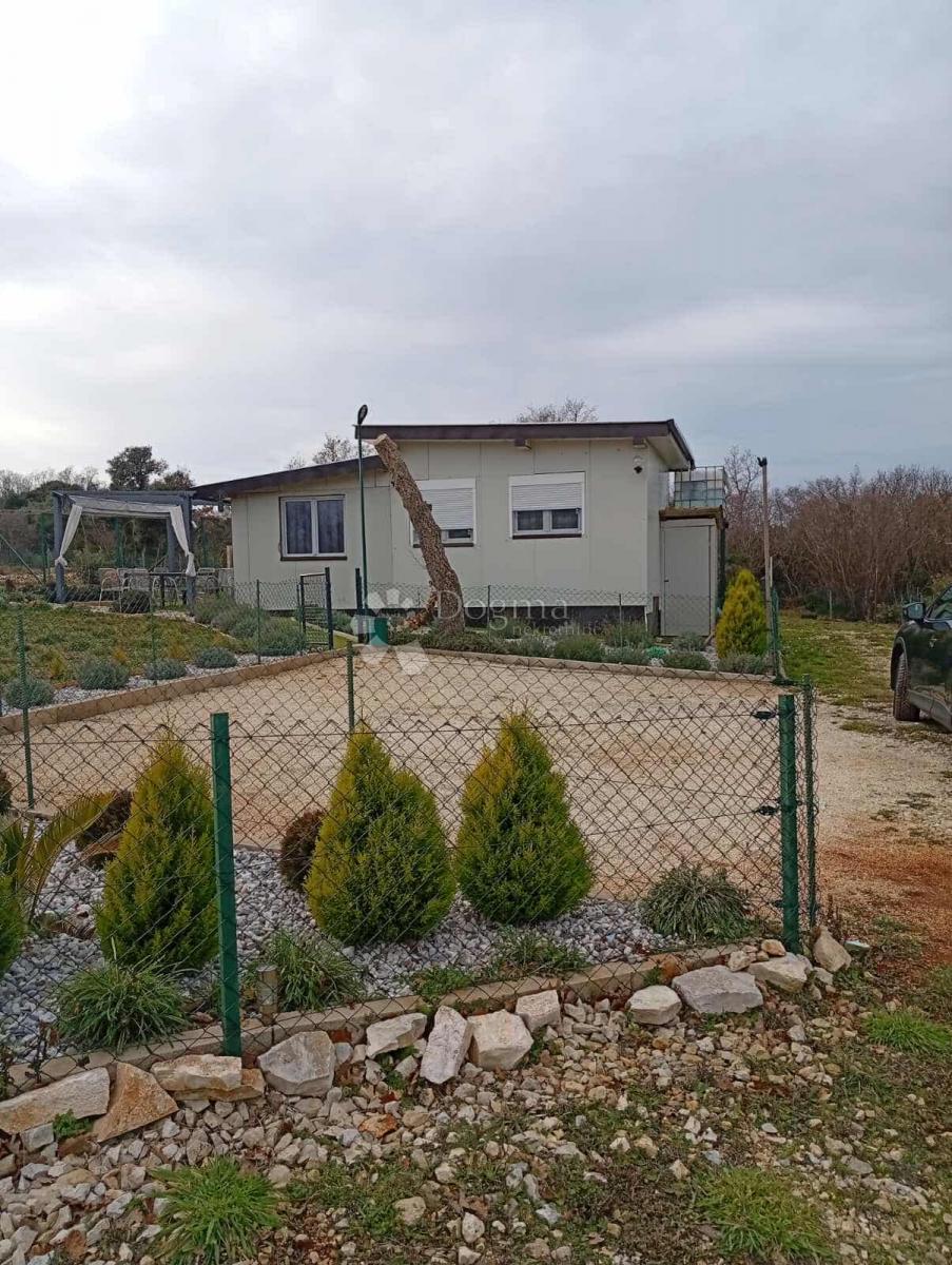 Terreno VODNJAN, 48.000 €