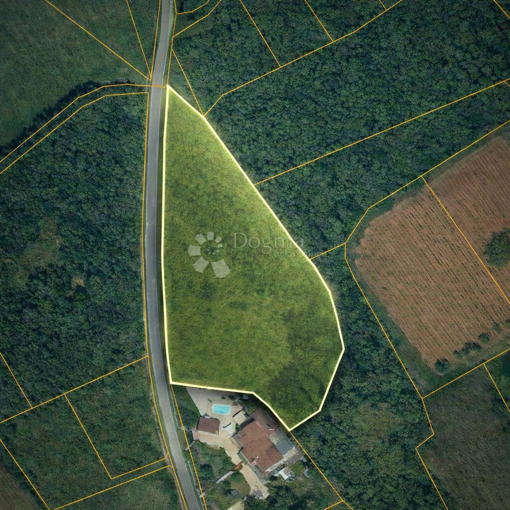 Terreno BARBAN, 250.000 €