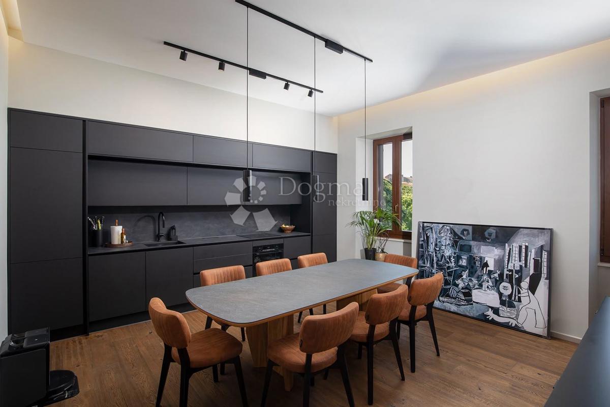 Stanovanje Centar, Pula, 89,71m2