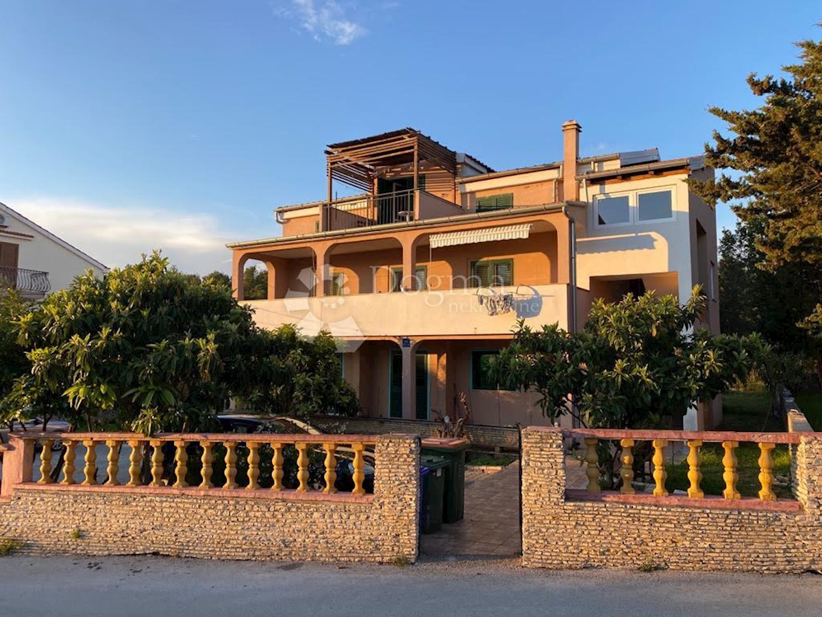 BIOGRAD NA MORU