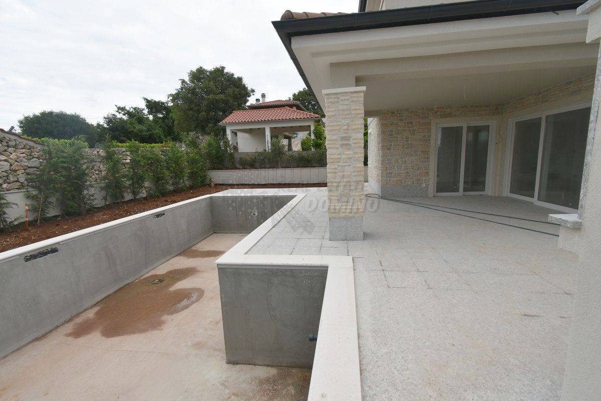 Prekrasna kuća u mediteranskom stilu ! Vrbnik- okolica – 2