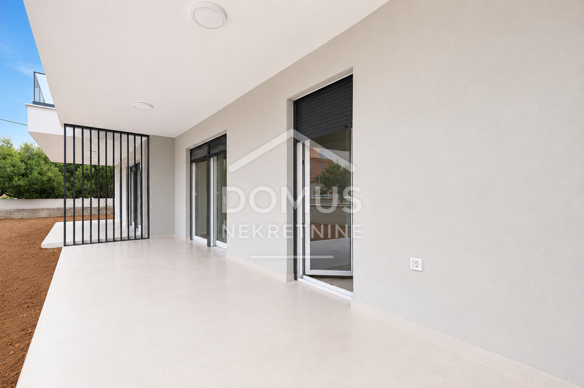 Vodice, novogradnja, 1-soban apartman od 76,16 m2