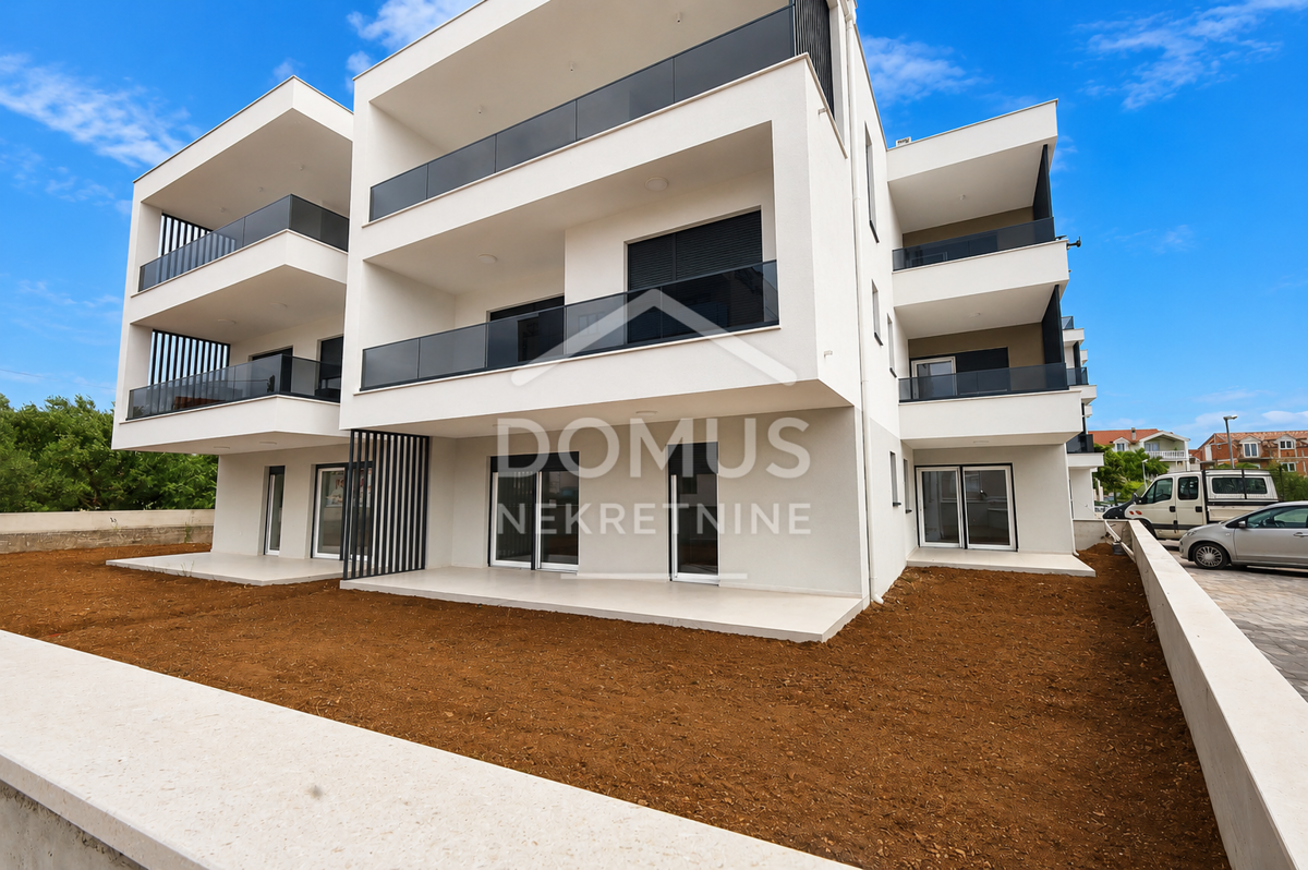 Vodice, novogradnja, 2-sobni apartman od 96,76 m2
