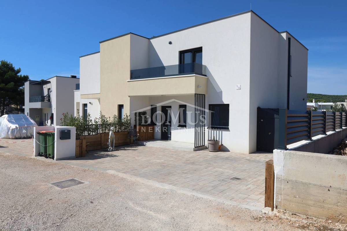 Дом VODICE, 330.000 €