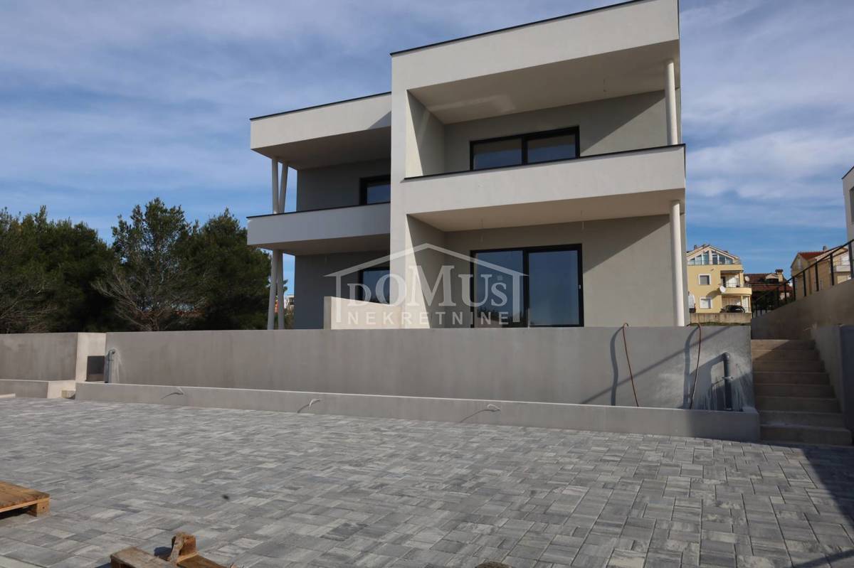 Vodice novogradnja, 2-soban apartman 99,57m2, pogled na more