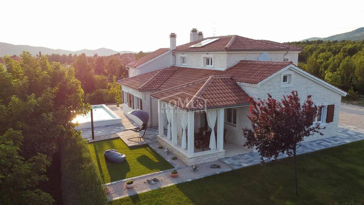 DUBRAVA KOD ŠIBENIKA