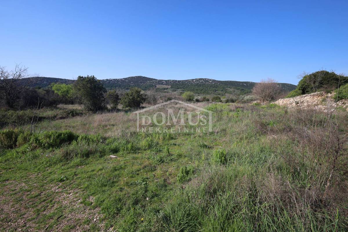 Участок TRIBUNJ, 35.730 €