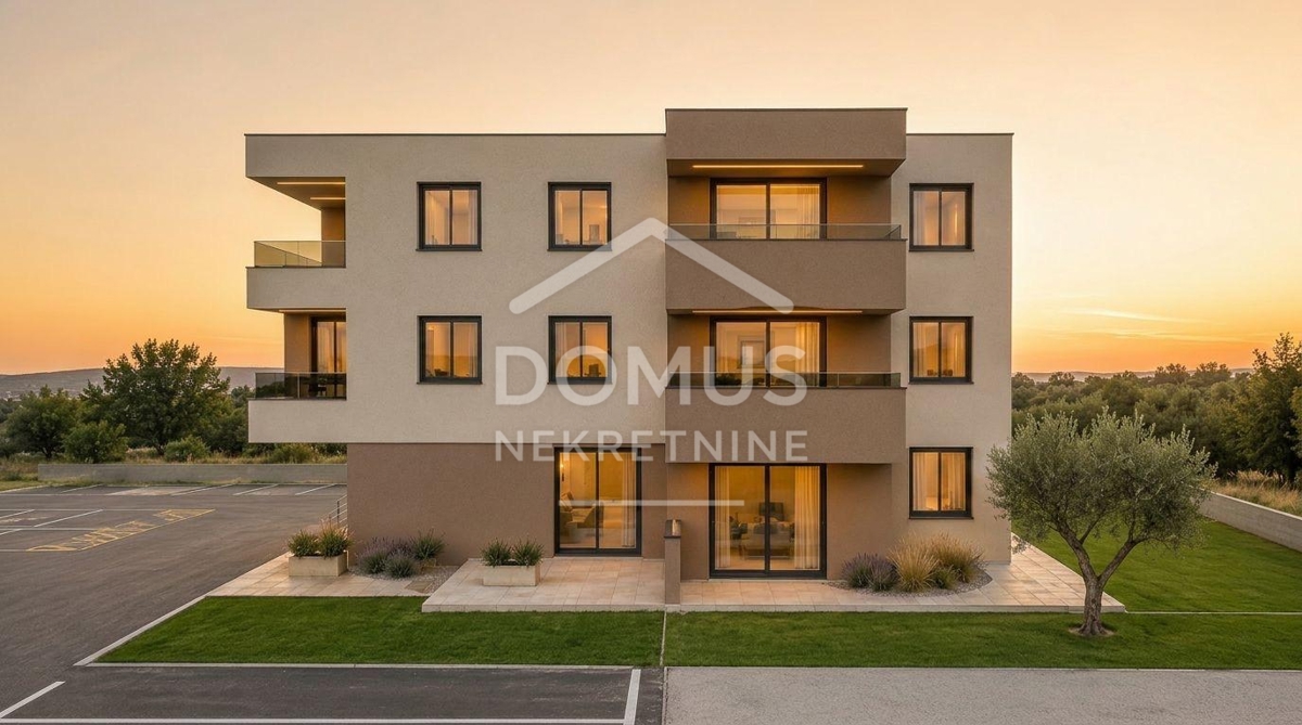 Vodice, novogradnja, trosoban apartman površine 104,77 m²