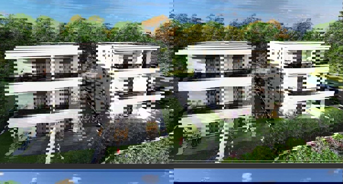 Locale commerciale KAŠTELA, 150.000 €