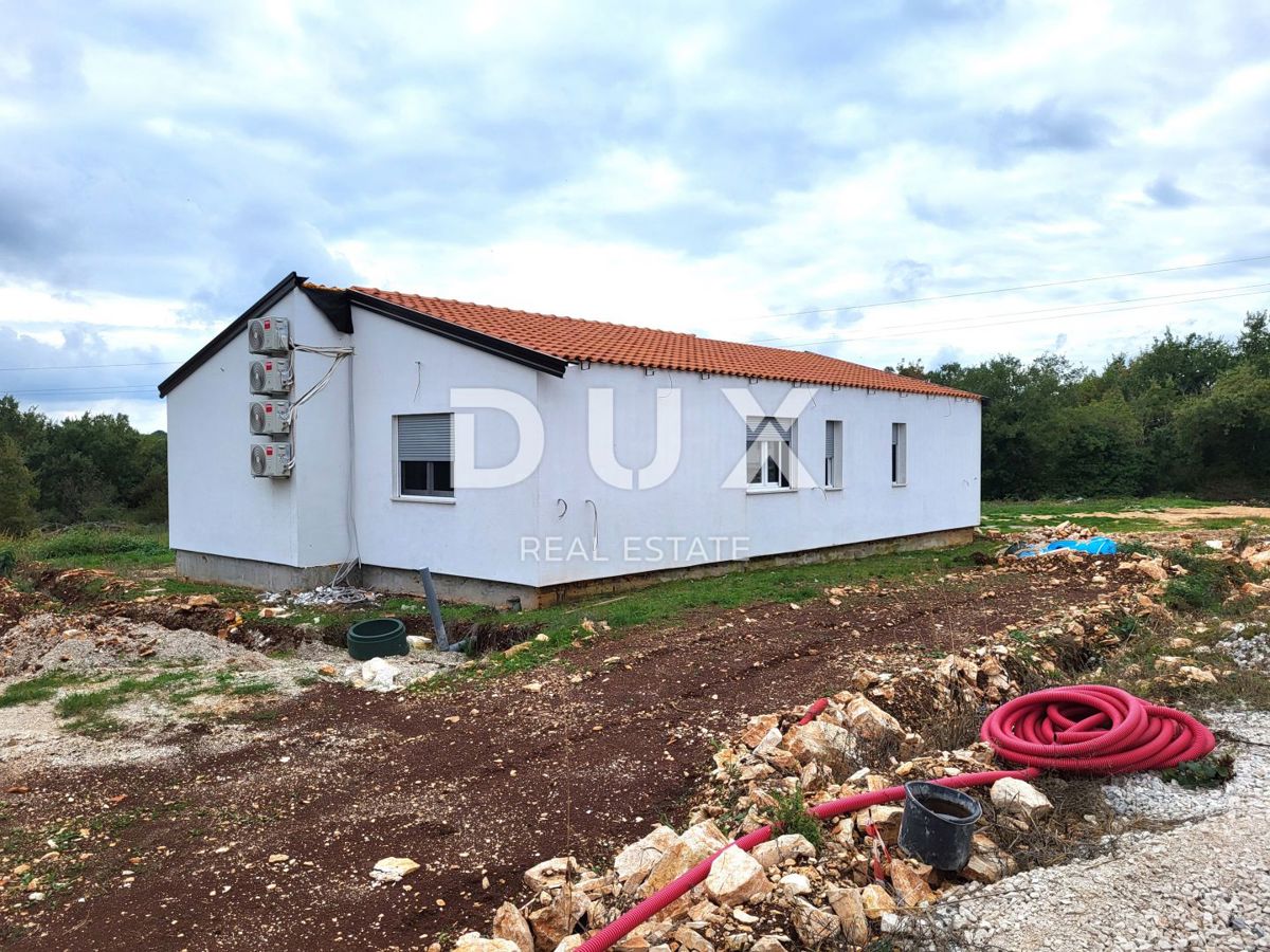 Дом TINJAN, 390.000 €