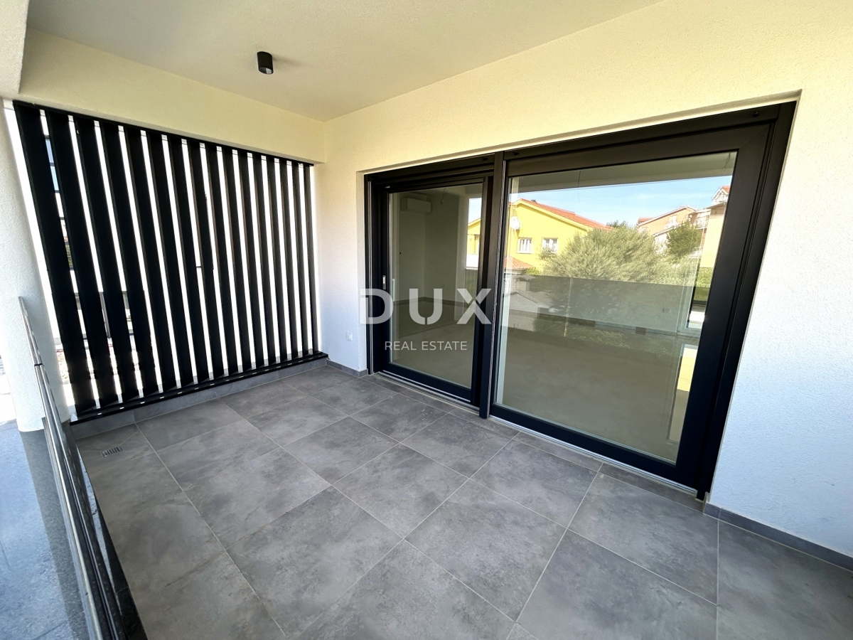 ŠIBENIK, VODICE – Dvosoban stan s 2 velike terase (25 m²), NOVOGRADNJA