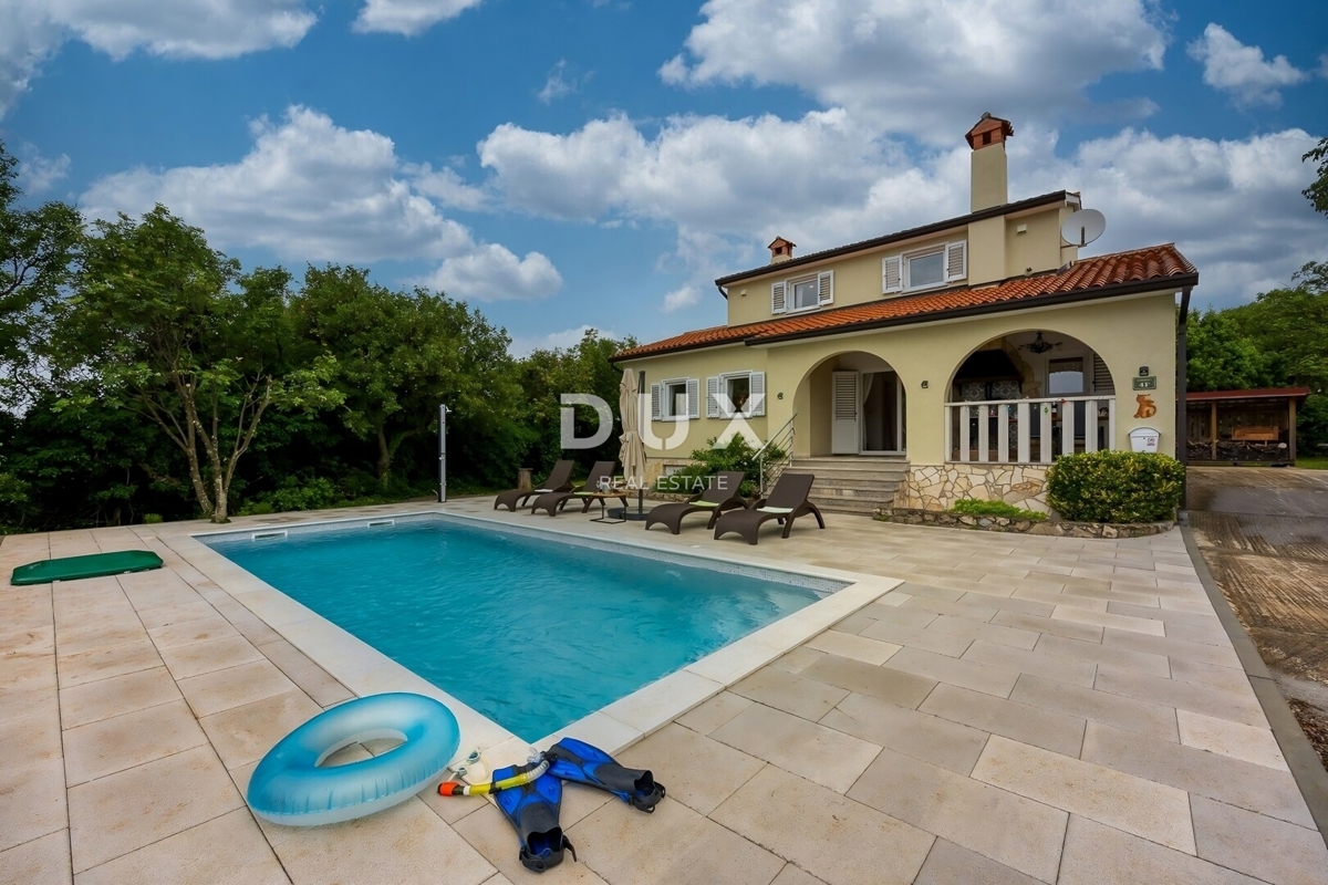 Дом LABIN, 490.000 €