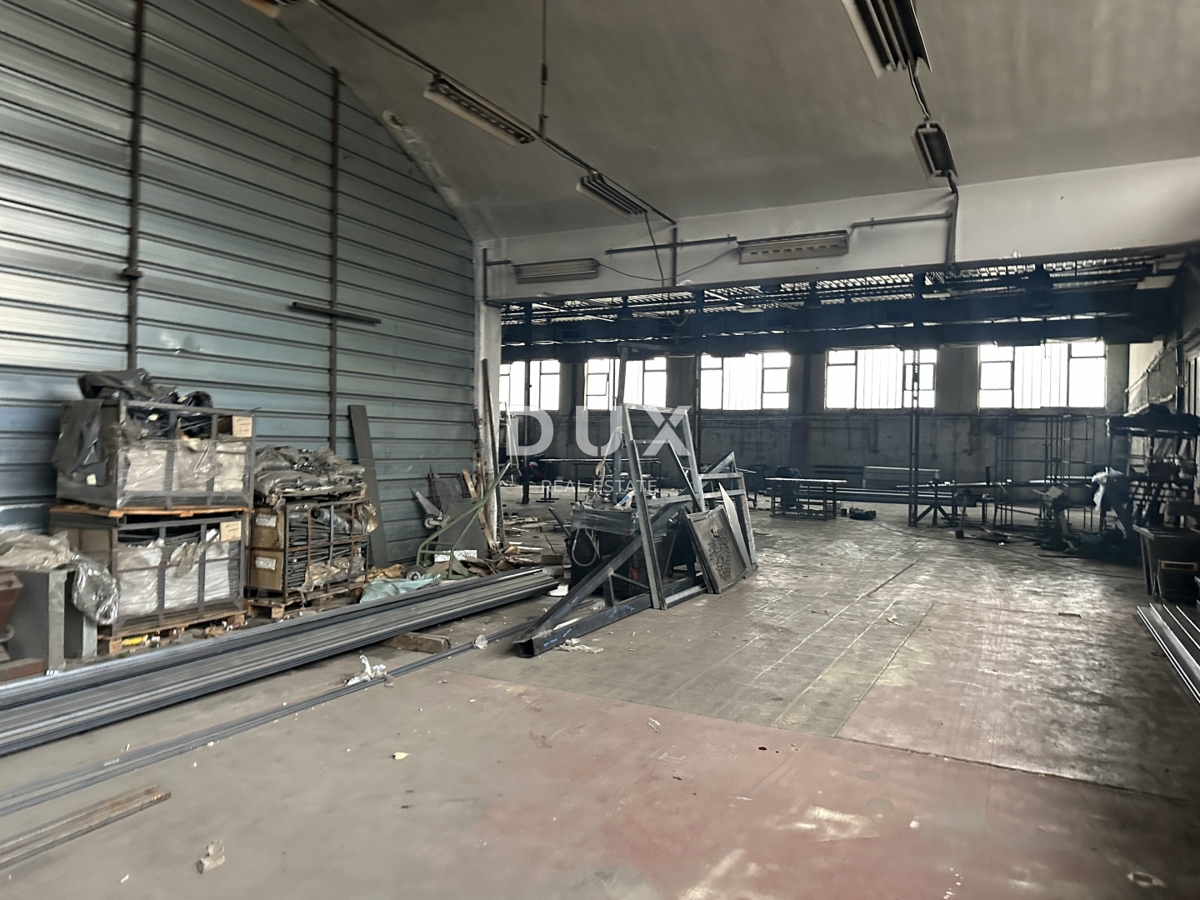 Locale commerciale ZADAR, 3.180 €