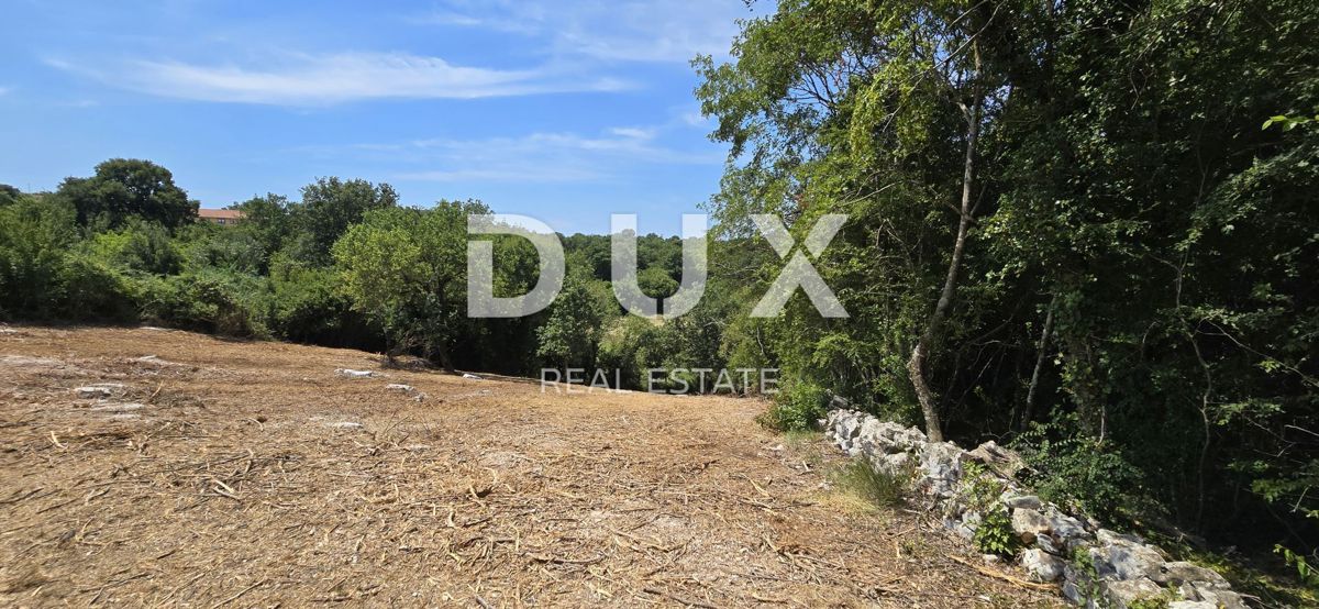 Terreno ROVINJ, 103.750 €