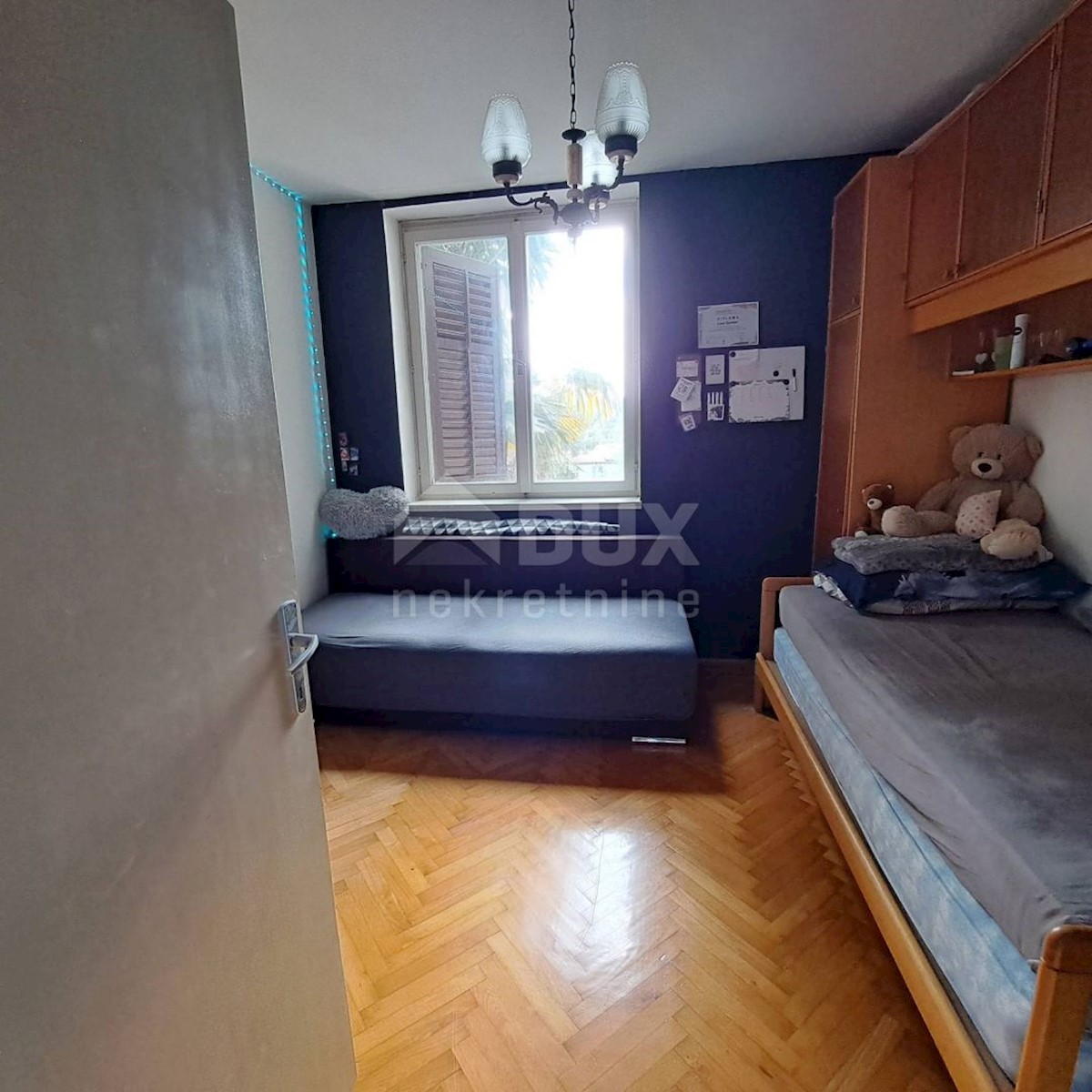 BUJE