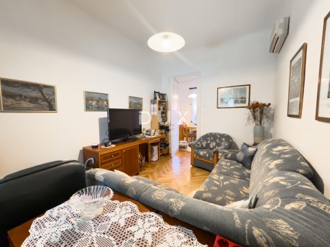 Appartamento RIJEKA, 800 €