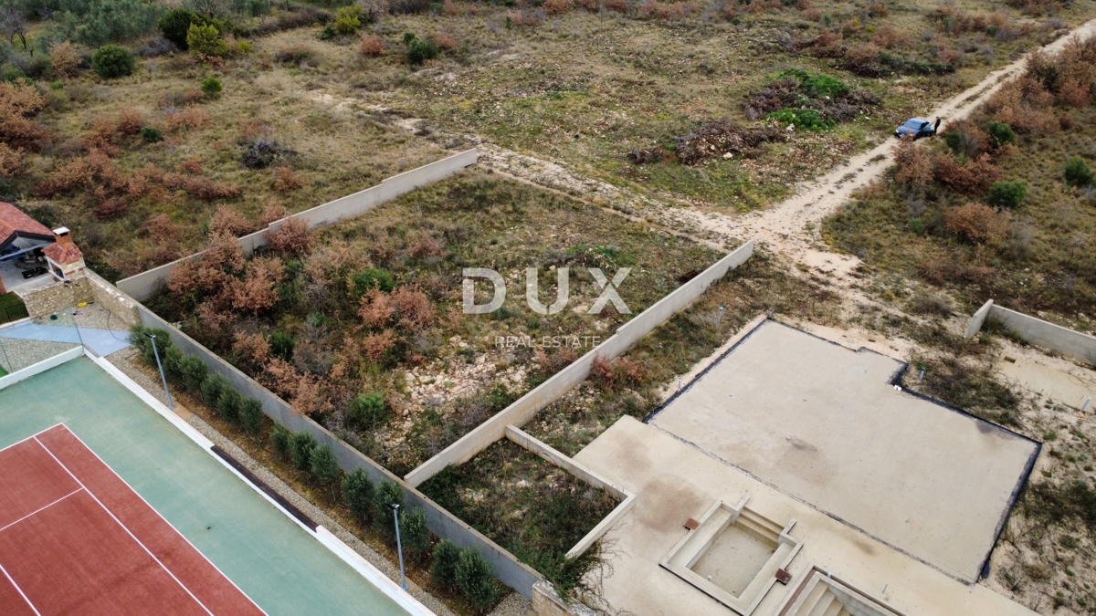 Участок POLIČNIK, 104.000 €