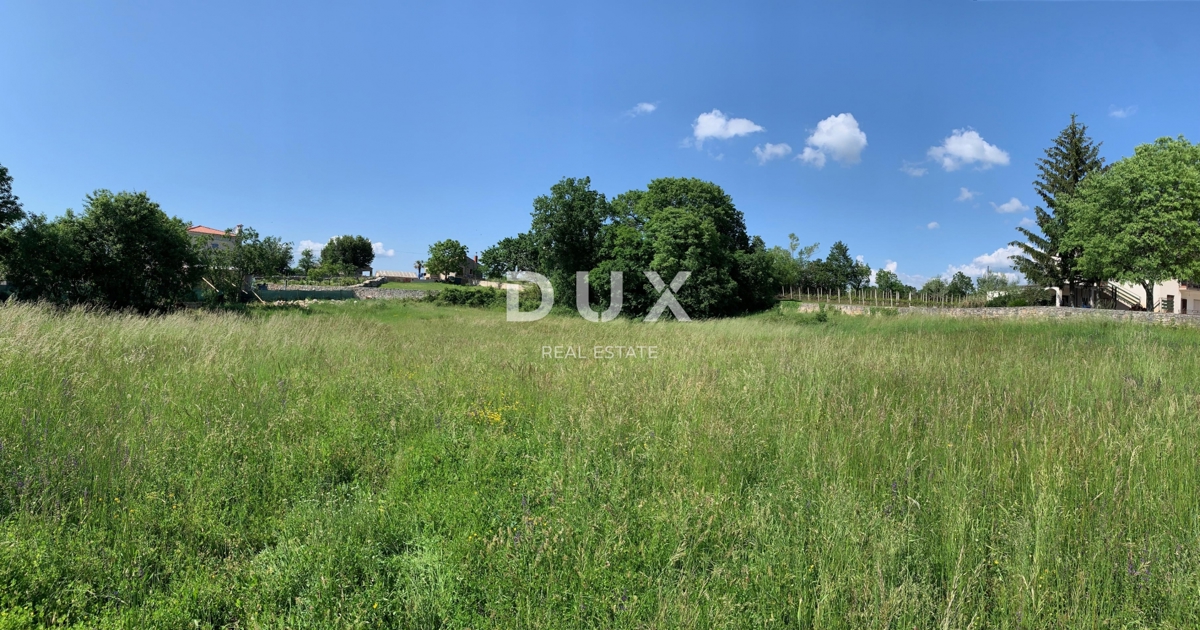 Участок TINJAN, 95.000 €