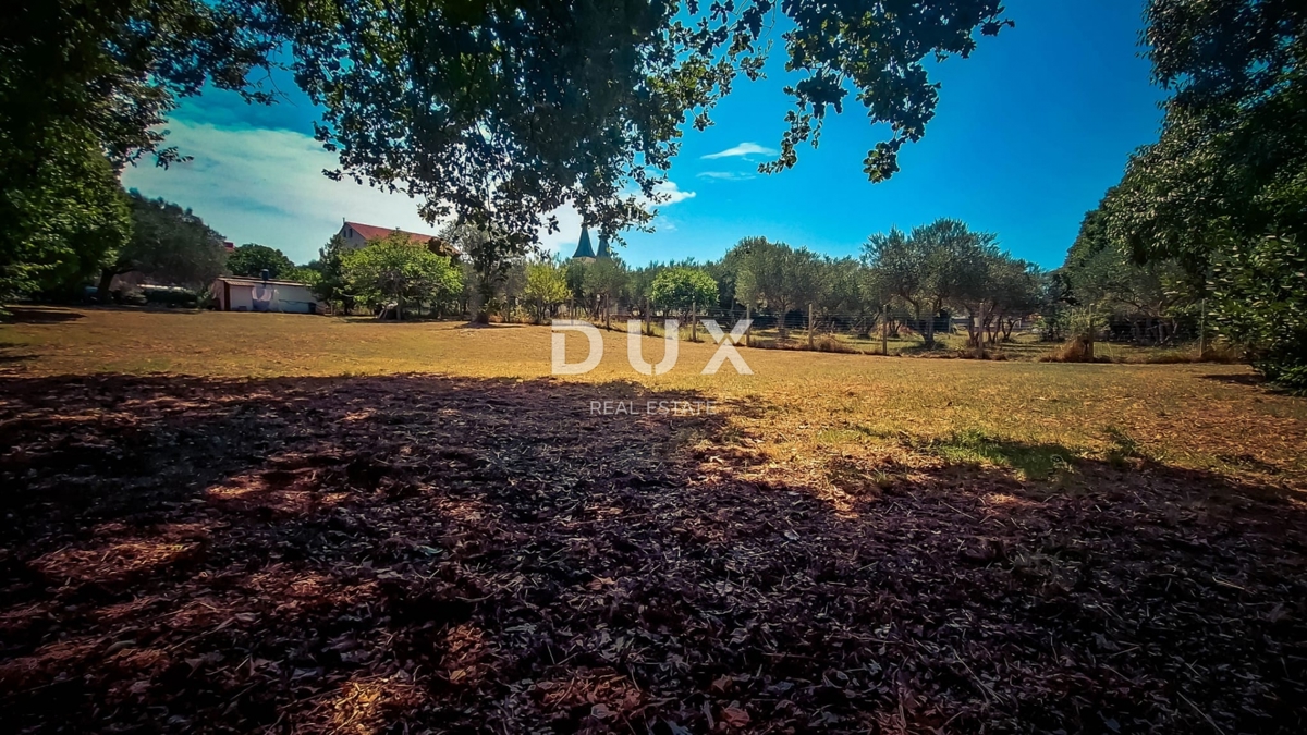 Участок MEDULIN, 422.700 €