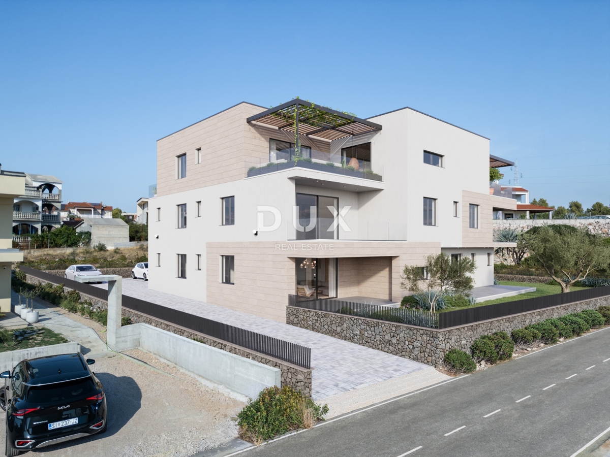 Vodice, dvosobni stan s terasom, 84,83 m²