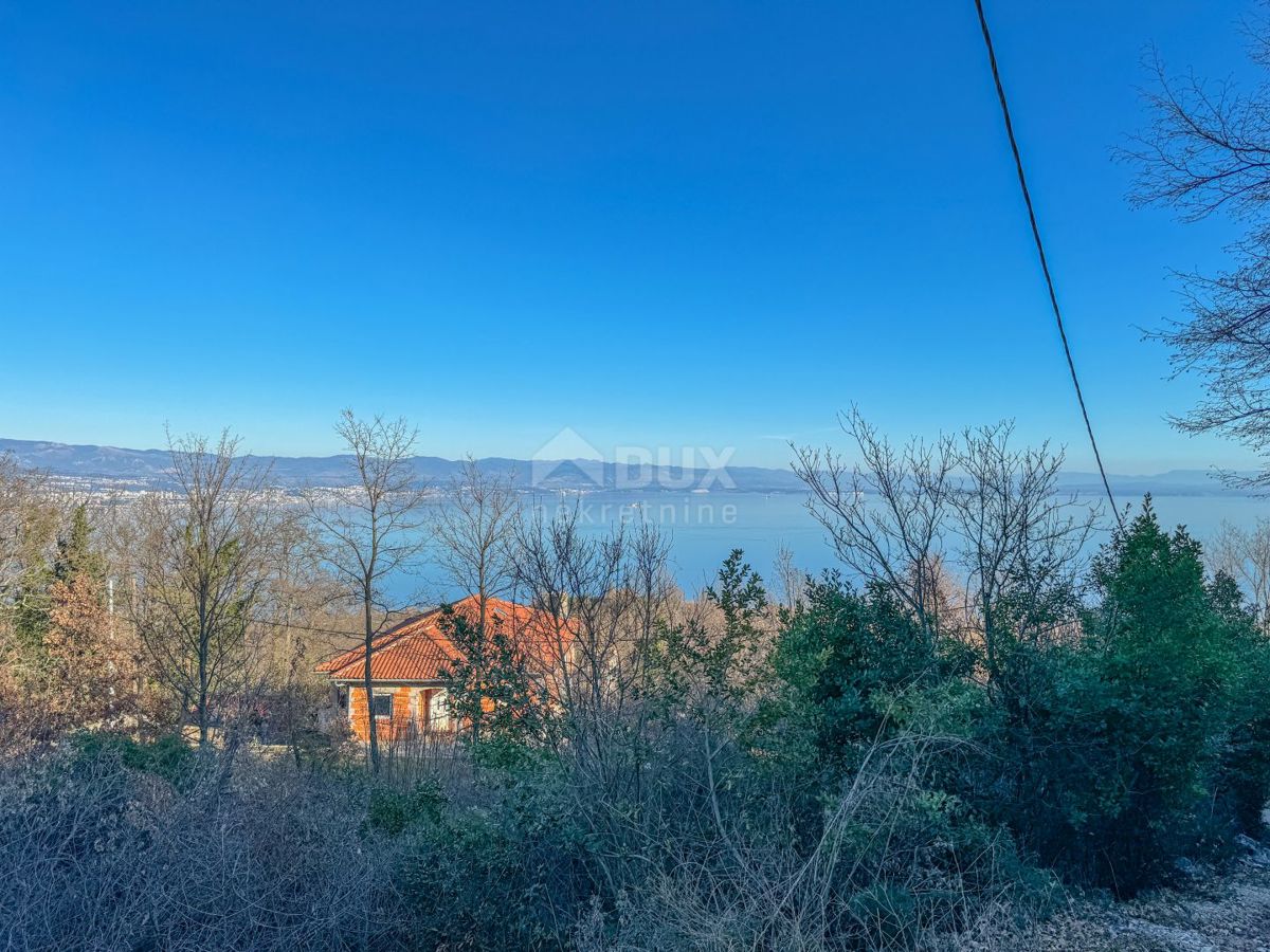 OPRIČ