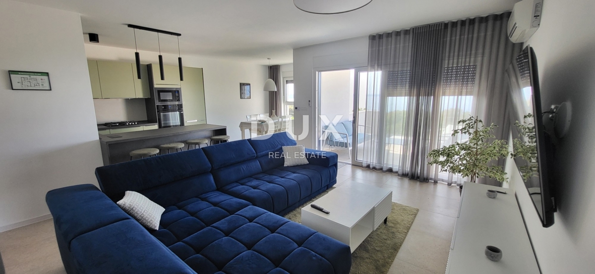 Appartamento KOSTRENA, 1.900 €