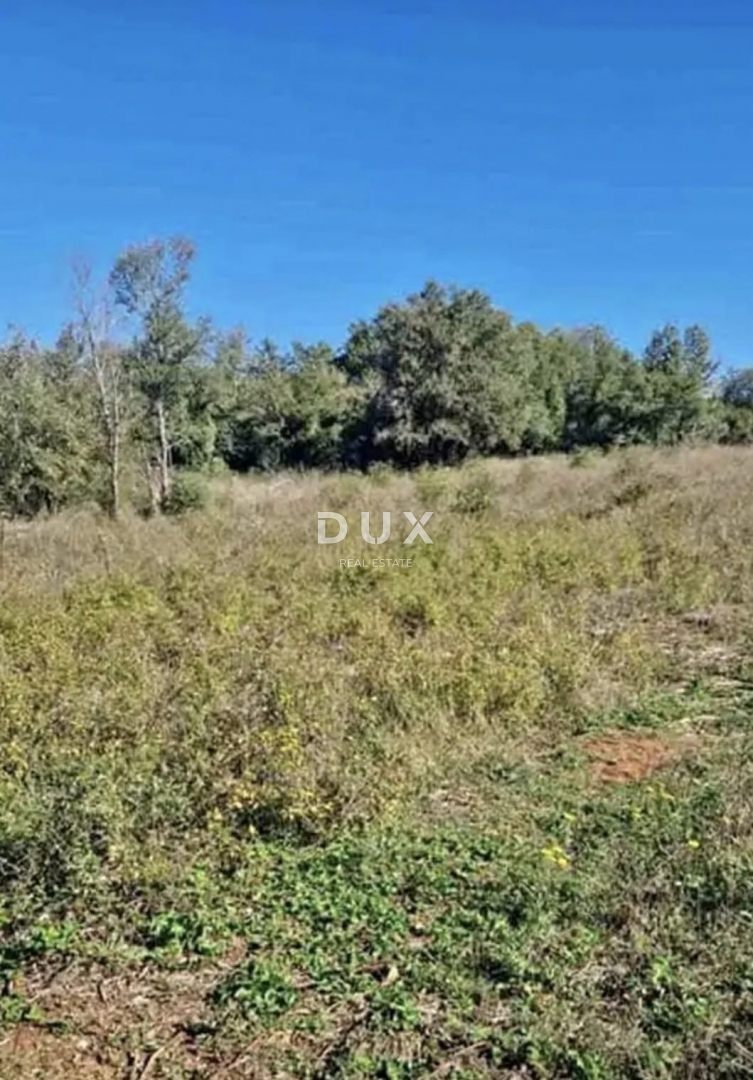 Участок ROVINJ, 28.300 €