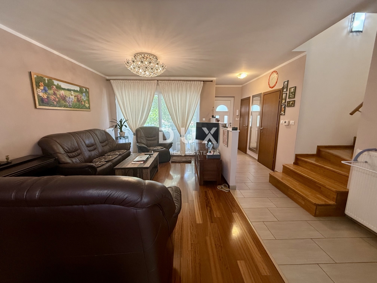 Квартира KOSTRENA, 450.000 €